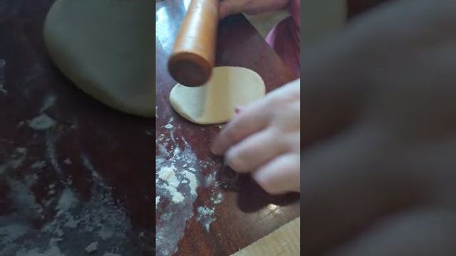 жареные пирожки с творогом