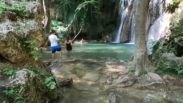 Водопад Бледерия с изумрудной водой: свадьба, броды и село Река
