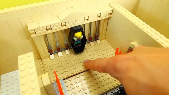 I built a LEGO MAZE for a HAMSTER...