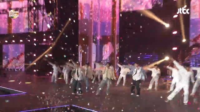 [제39회 골든디스크] TOMORROW X TOGETHER - 'Intro + Over The Moon + 내일에서 기다릴게' ♪ | JTBC 250107 방송