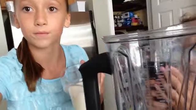 how to make a vanilla bean frap. from starbucks at home