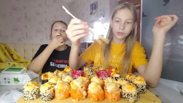 МУКБАНГ РОЛЛЫ пропали , но вернулись😃🫰