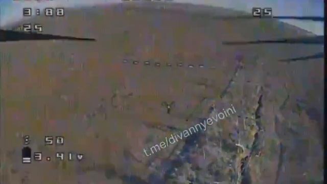 Попытка противника поразить наш ударный вертолет Ка-52 FPV-дроном. На этот раз попытка неудачная...