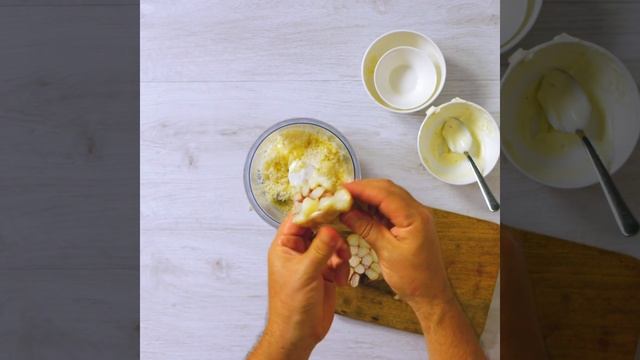 Roasted garlic and horseradish mayo prawn dipping sauce