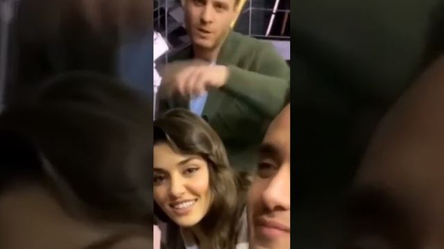 Постучи в мою дверь за кадром