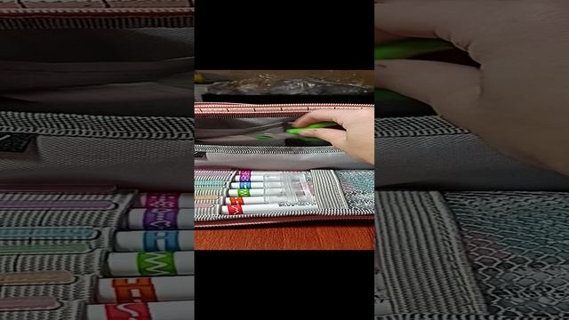 собираю пенал в школу