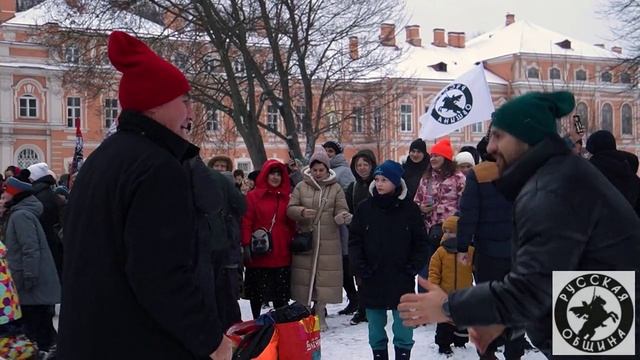 Община Петрограда встречает Рождество