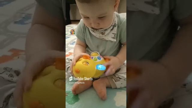 Где у него кнопка?