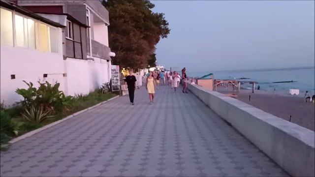 Старые Гагры .Отель  Абхазии в июне у моря со своим пляжем питанием цены 2025 года недорого