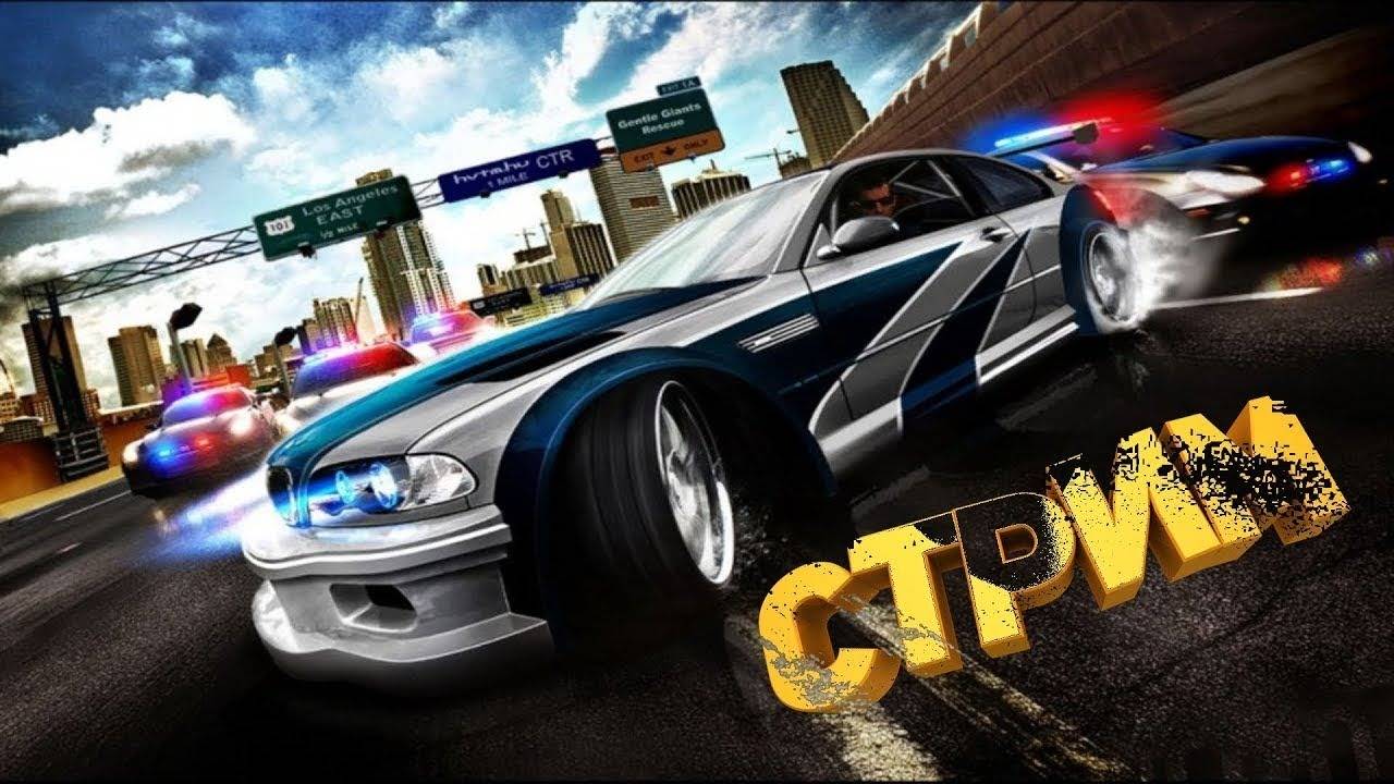 играю в гонки с игровым рульом