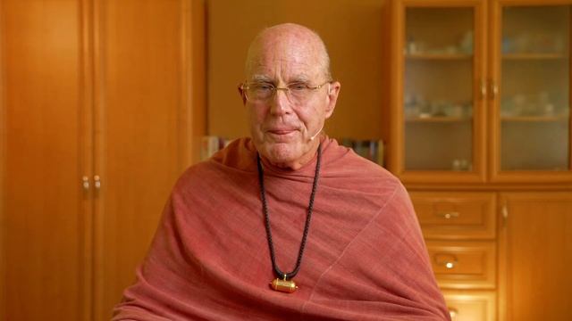 Стимул для экстатической любви, часть 33 - украшения Кришны часть 2