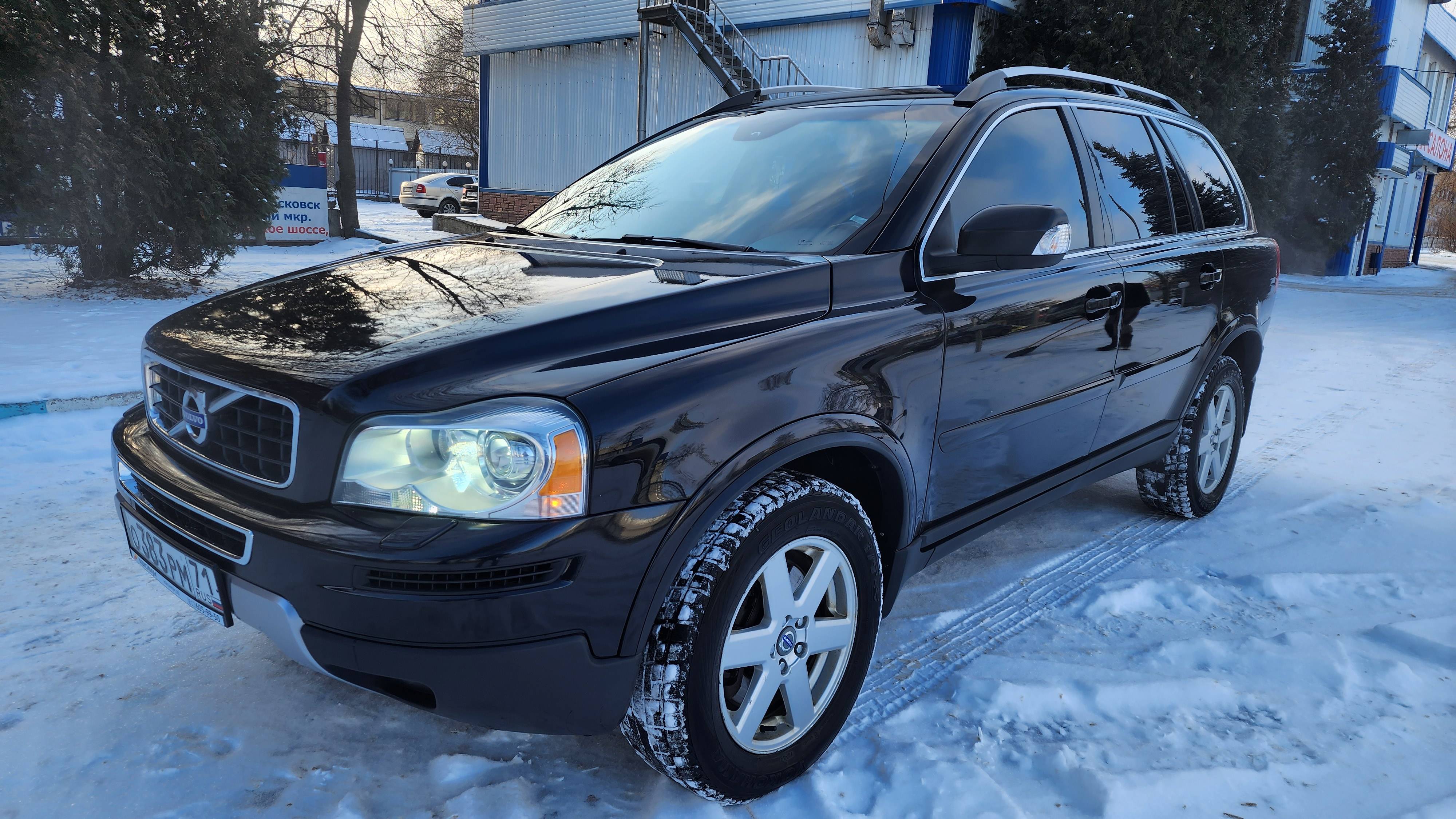 Volvo XC-90 2.5 T5 4WD AT (210 л.с.)