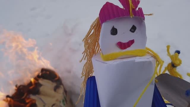 Уходи зима 走开冬天 Seeing off winter