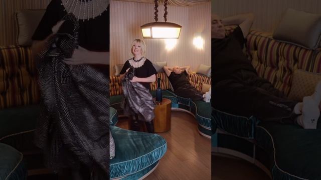 #валерия с Иосифом Пригожиным врываются в последний вагон уходящих #тренды #юмор #певица #music