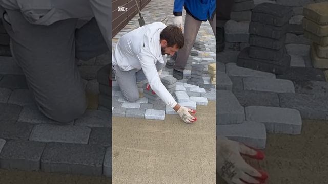 Укладка тротуарной плитки