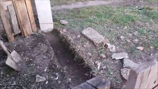 Забор из металлического штакетника. Ч.1. Сносим, переносим, ставим столбики.