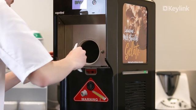 Cleaning your soft-serve gelato machine