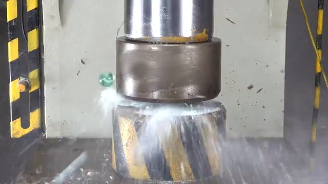 Kristal sharikchalar bilan experiment