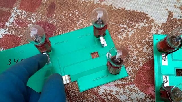 2104 задние фонари одна и таже проблема контакты