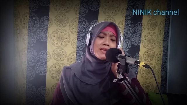 LILIN-LILIN PUTIH - Evie Tamala (cover) Ninik