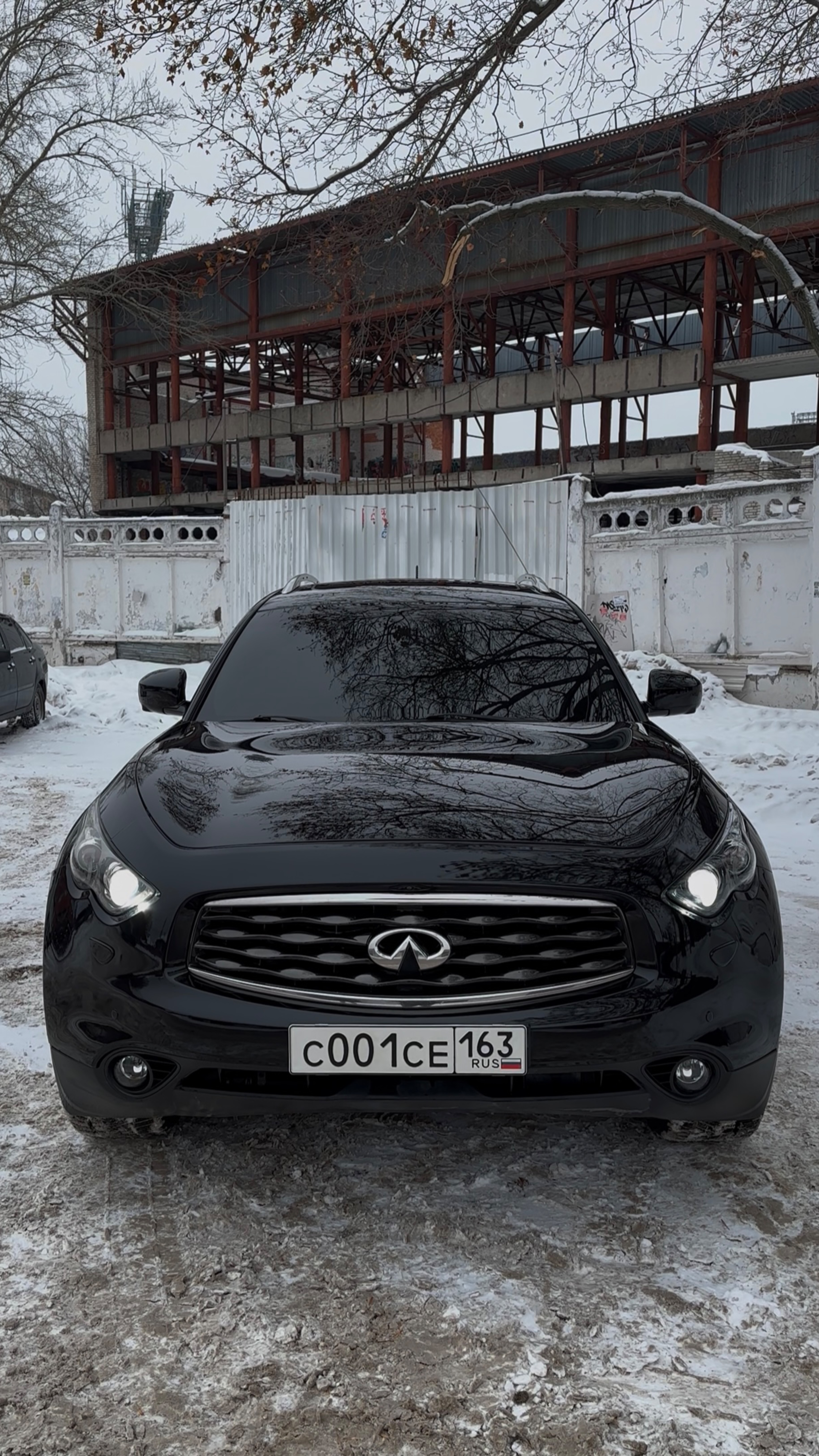 INFINITI FX37/QX70