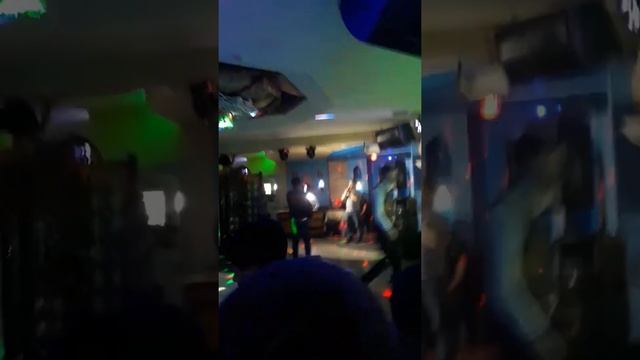 Самарканд кафесида ден стройка праздникида