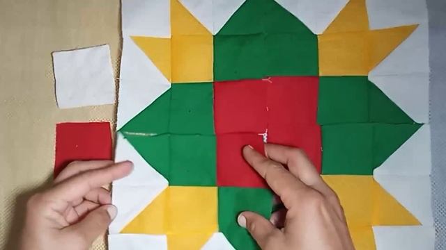 Чудесный цветочный узор, созданный из лоскутков