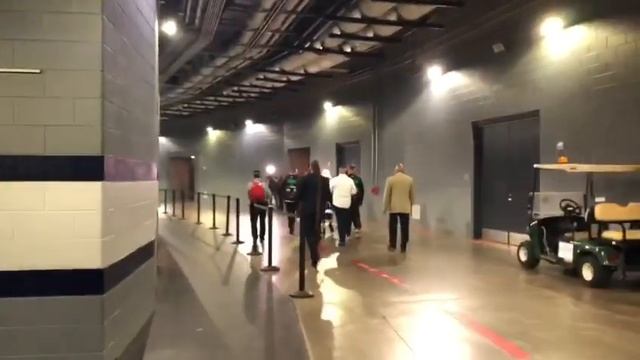 Billy Joe Saunders leaving the arena after Canelo fight | esnews boxing