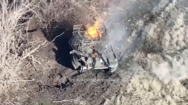 Перешедшие на сторону России солдаты ВСУ снова массово жгут танки врага, наступая к Покровску