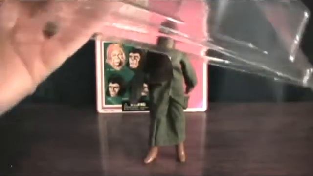 Planet of the Apes POTA Diamond Select Zira figure review