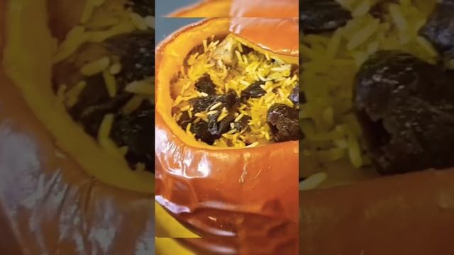 Курица с рисом и черносливом в тыкве.Готовим на моём канале