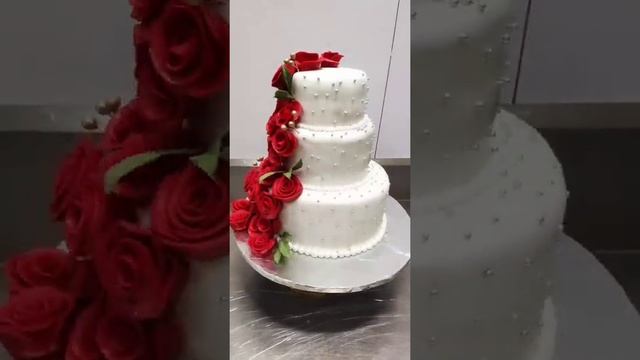 Wedding Cakes|| Red rose decoration || three-tier cakes #shorts #youtubshorts #shortsvideos #shorts