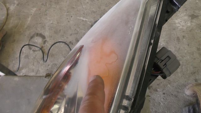 Покрыл фары лаком mazda 3