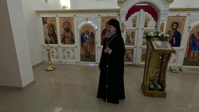 Поздравление епископа Максима сотрудниками епархиального управления