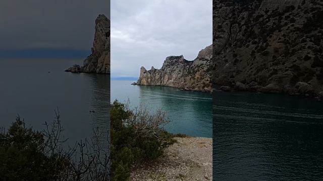 Виды с мыса Капчик на окрестности и пляж на трассе Алушта-Судак.