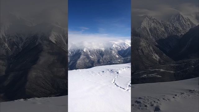 На вершинах Красной поляны 🤩Если вы не лыжники и хотите увидеть эту красоту,езжайте в горы с нами👍