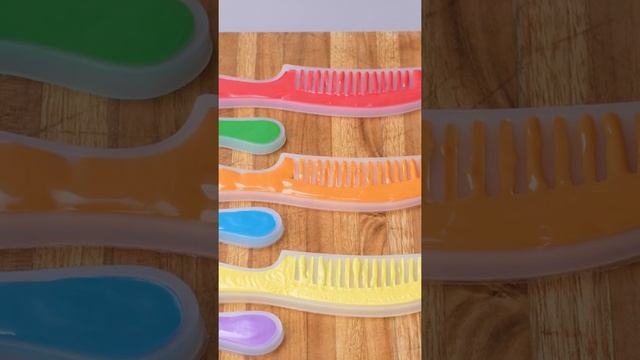 How to Make the Colorful Combs