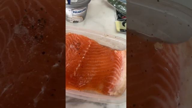 Едим дома. Вкусно. #шортс #shorts #сушидома