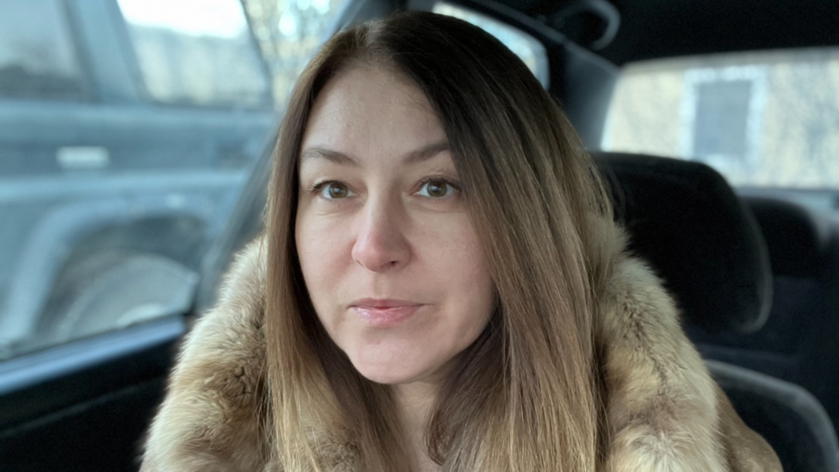 Не цепляйтесь за деньги, они не имеют отношения к желаниям. Мы творцы, создаем желания образами