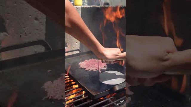 Me vuelvo loco por esas burgers #shorts #short