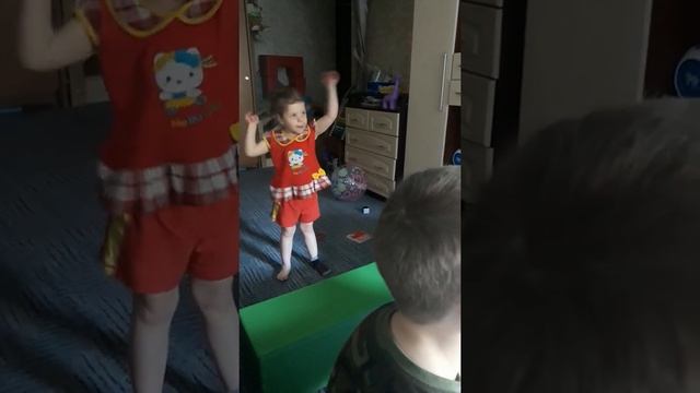 Приключения за деревней в Майнкрафте