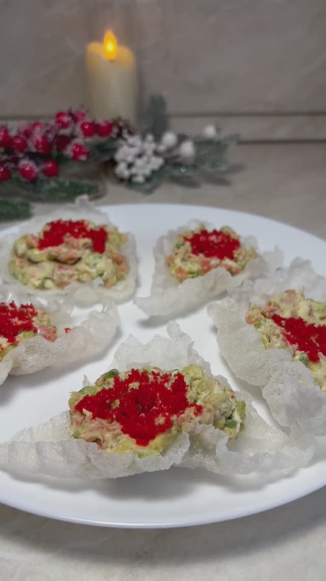 Закуска на рисовой бумаге