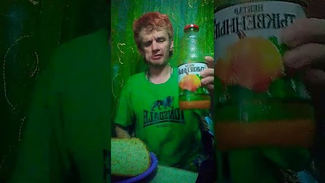 пью нектар тыквенный и кушаю бледные оладьи #мукбанг #обжор #нектар#нектартыквеный#олади