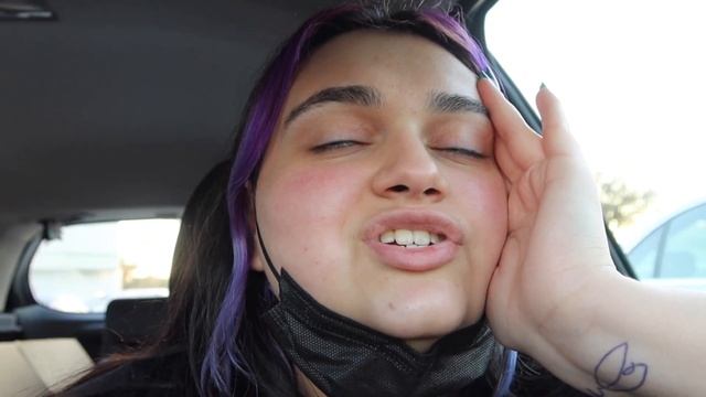 WEEKEND VLOG - WATCH ME OPEN MY PACKAGES, EAT RAMEN, AND SHOP WITH ME!