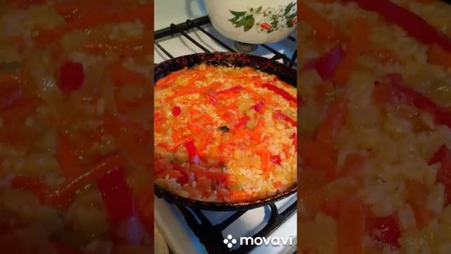Курочка с рисом в сковороде/ быстро, просто и вкусно!  #простаяеда  #ужин  #экономно