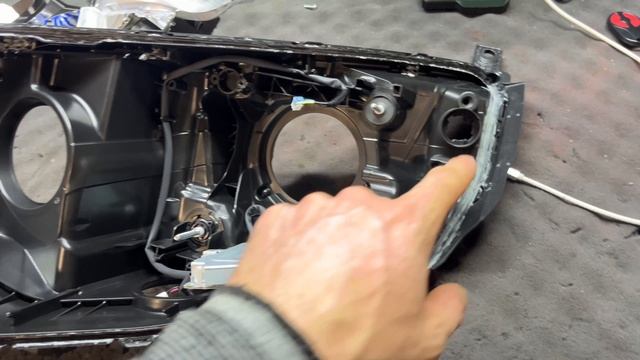 Honda Freed -   европейский свет, леворульный свет