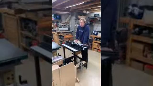 Router table install