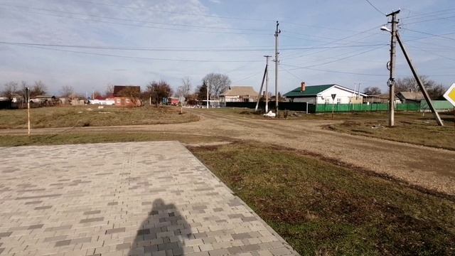 Переезд на юг. Катаемся с сыном по станице. Тёплый январский день.