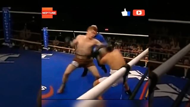 Canelo Alvarez  LateReaction #shorts #boxing #highlights #entertainment #game #sports #legend