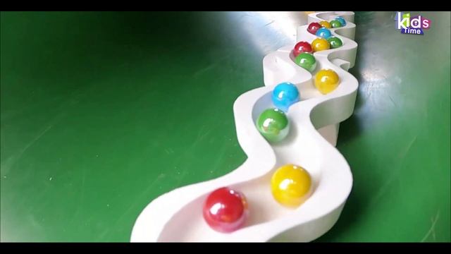 Гонка Marble Run! Красочная спиральная мраморная дорожка ASMR в Детском парке